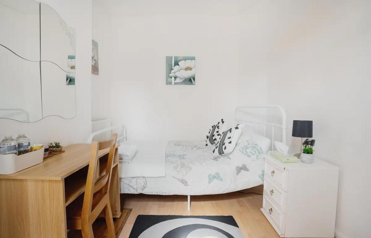 Homestay Near Tottenham Hotspur Stadium London Luaran gambar
