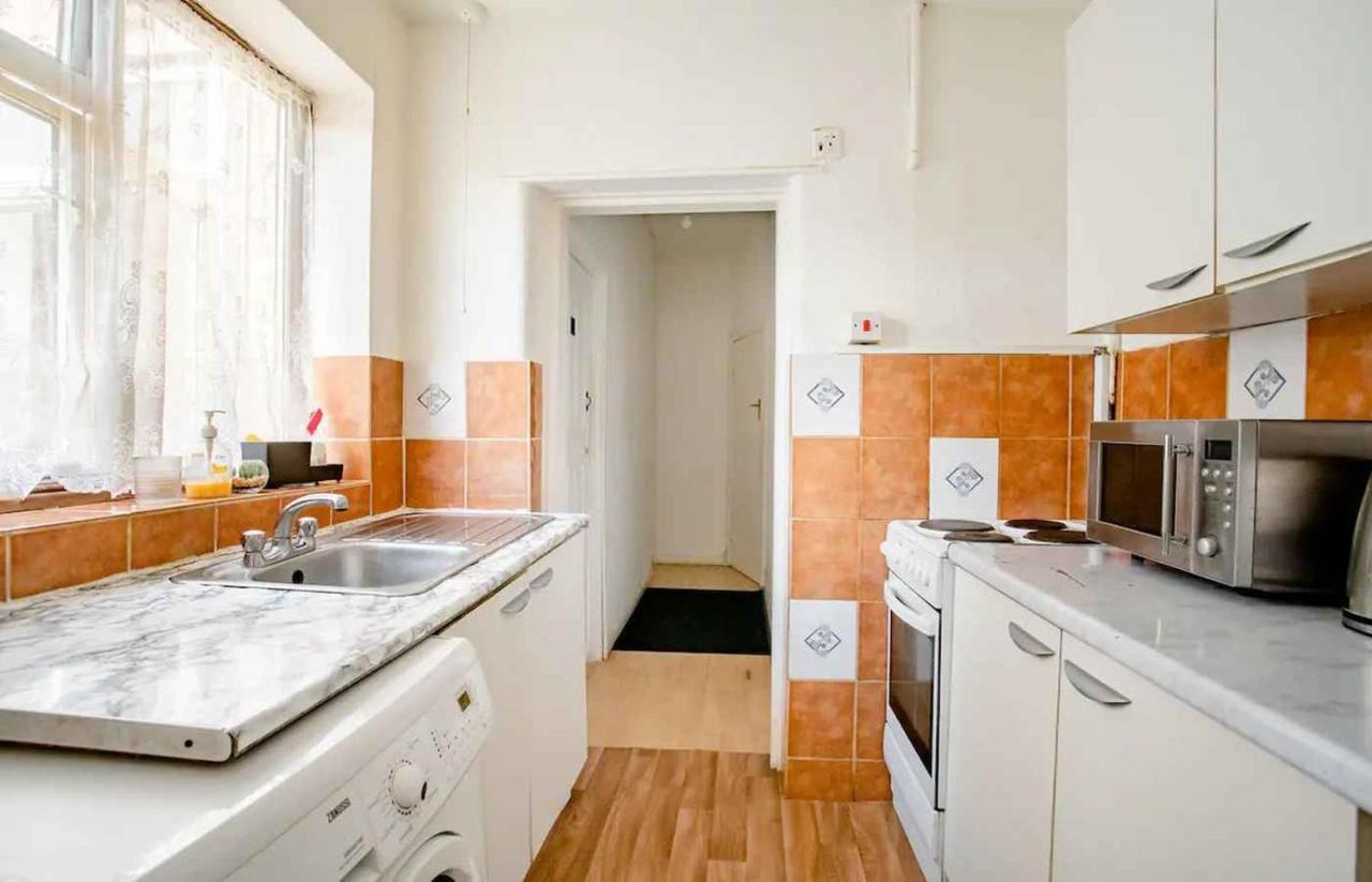 Homestay Near Tottenham Hotspur Stadium London Luaran gambar